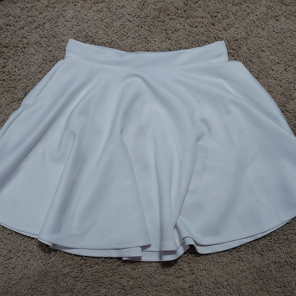 Johnny's white skirt